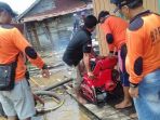 petugas-bpbd-murungraya-mencari-korban-hilang_20170924_082516.jpg
