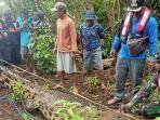 petugas-dan-warga-saat-memeriksa-kondisi-buaya-di-das-sebangau.jpg