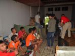 petugas-gabungan-dari-lapas-kelas-iia-pekalongan_20170209_184205.jpg