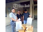 petugas-gagalkan-penyelundupan-susu-dan-ikan-koi_20170207_103934.jpg