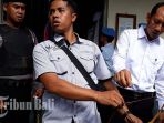 petugas-geledah-lapas-singaraja_20180417_102825.jpg