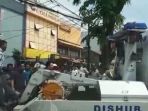 petugas-sudin-perhubungan-jakarta-timur-dikeroyok-sejumlah-o_20171004_162647.jpg