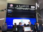 pgn-raih-penghargaan-idx-top-ten-blue-2016_20161004_160825.jpg