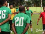 philip-hansen-pimpin-latihan-perdana-psms-medan.jpg