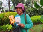 phl-suku-dinas-pertamanan-dan-pemakaman-jakarta-pusat-maryati-atau-tuti_20160323_150557.jpg
