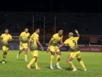 piala-presiden-persija-jakarta-takluk-0-2-dari-barito-putera_20220619_211913.jpg