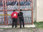 pihak-kepolisian-datangi-rumah-korban-nih3.jpg
