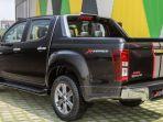 pikap-pick-up-isuzu-d-max-modifikasi-diubah-tampil-makin-sporty-aksen-merah.jpg