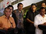 pimpinan-kpk-sambangi-kejagung_20160105_144044.jpg