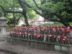 pintu-masuk-kuil-zojo-yang-terkenal-di-tokyo_20150602_092009.jpg