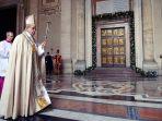pintu-suci-di-vatican-holy-door-akan-dibuka-24-des-2024.jpg