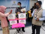 pip-dan-baznas-salurkan-sembako-pelaku-usaha-mikro-terdampak-cov_20200525_090919.jpg