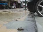 pipa-pdam-bocor-jalan-sudirman-pekanbaru-tergenang-air_20150805_143906.jpg