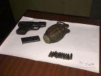 pistol-dan-granat.jpg