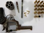 pistol-rakitan-ilustrasi-pistol-senjata-api_20171228_133238.jpg