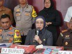 pj-bupati-lumajang-indah-wahyuni-membantah-kabar-penangkapan.jpg