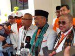 pks-dan-jajaran-saat-di-kpu.jpg