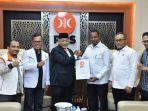 pks-usung-apolo-safando-paskalis-pilkada-papua.jpg