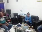 plt-kasubag-advokasi-dan-penertiban-timotius-feoh-saat-menggelar-pers-confrence.jpg