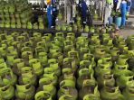 plt-walikota-bandung-tinjau-pengisian-gas-3kg-tbbm-ujungberung_20180608_161054.jpg