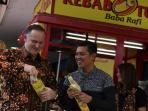 pm-selandia-baru-john-key-didampingi-penggagas-baba-rafi_20160719_200432.jpg