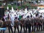 polda-bantah-aksi-ormas-lakukan-sweeping_20161221_144553.jpg