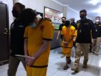 polda-jabar-tetapkan-8-tersangka-pinjol-ilegal_20211021_210014.jpg