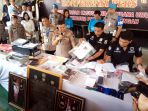 polda-jateng-paparkan-kasus-keraton-agung-sejagat_20200115_235535.jpg