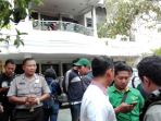polda-jatim-geledah-rumah-gunawan-angkawidjaya_20171121_144205.jpg