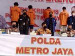 polda-metro-jaya-konpers-pembobol-aplikasi-pedulilindungi_20210903_163635.jpg