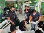 polda-metro-jaya-melakukan-penggeledahan-di-kantor-pusat-khilafatul-muslimin.jpg