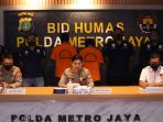 polda-metro-jaya-rilis-kasus-mutilasi-di-bekasi_20211128_210551.jpg