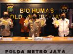 polda-metro-jaya-rilis-kasus-mutilasi-di-bekasi_20211128_210826.jpg