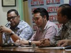 polemik-pertarungan-politik-pilkada_20160611_173436.jpg