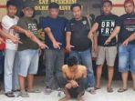 polisi-akhirnya-berhasil-meringkus-seorang-pria-yang-diduga-kuat-menjadi-pela.jpg