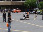 polisi-baku-tembak-dengan-teroris-di-sarinah-thamrin_20160115_161308.jpg