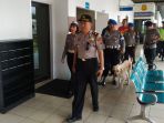 polisi-berjaga-di-stasiun-kiaracondong_20170105_104825.jpg