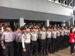 polisi-di-sidang-budi-gunawan_20150216_094411.jpg