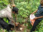 polisi-evakuasi-tengkorak-yang-ditemukan-di-gunung-budheg.jpg