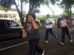 polisi-gendut-joging_20160126_155708.jpg<pf>polisi-gendut-senam_20160126_160138.jpg