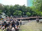 polisi-jaga-gedung-kpk.jpg