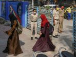 Berita Foto : Polisi Jaga Ketat Sekolah di India di Tengah Larangan Jilbab