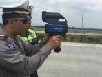 polisi-lantas-di-jalan-tol-bakal-dilengkapi-dengan-speed-gun_20180504_185223.jpg