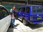 polisi-melakukan-pemeriksaan-dab-olah-tempat-kejadian-perkara-peristiwa-pencurian-de_20171028_162419.jpg
