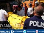polisi-mengevakuasi-tubuh-korban-pembuat-kue-yang-dit_20180926_125945.jpg
