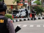 polisi-periksa-mobil-yang-dipakai-teroris-di-riau_20180516_194449.jpg