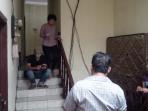 polisi-sedang-menyelidiki-kasus-pembunuhan-empi_20150412_172853.jpg