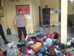 polisi-sita-barang-bawaan-penghuni-rutan_20181025_125312.jpg