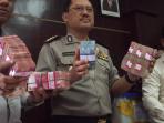 polisi-sita-rp-41-miliar-dari-kasus-korupsi-pajak-bireuen_20160824_183732.jpg