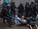 polisi-spanyol-nih2_20171002_142008.jpg